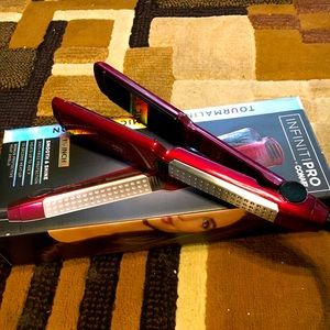 CONAIR Infinite Pro Flat Iron